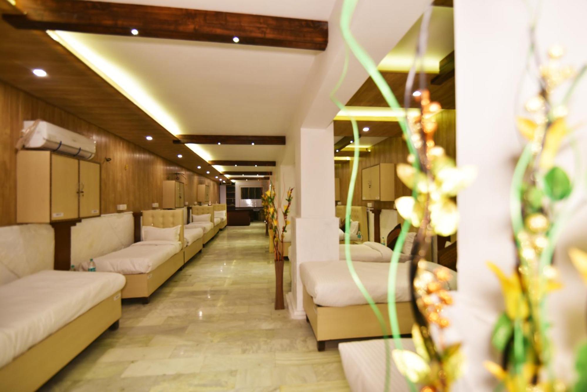 אמריצר Hk Backpackers-Luxury Rooms & Dormitory מראה חיצוני תמונה